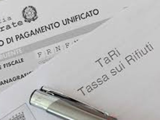 Tari, agevolazioni per chi sceglie l’addebito automatico e la notifica della bolletta tramite Pec. Le altre riduzioni Immagine novità in apertura